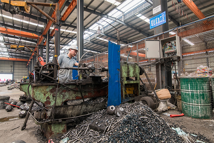 西青网架配件车间